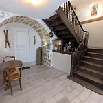 Casa vacanze Xiiième Siècle - 3 étoiles - Wifi - Salle De Sport
