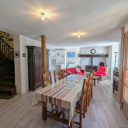 Holiday home Xiiieme Siecle - 3 Etoiles - Wifi - Salle De Sport Osse-en-Aspe