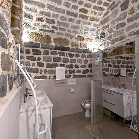 Xiiieme Siecle - 3 Etoiles - Wifi - Salle De Sport *