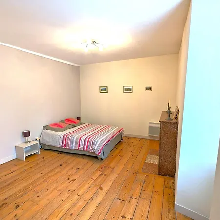 Xiiieme Siecle - 3 Etoiles - Wifi - Salle De Sport Holiday home *